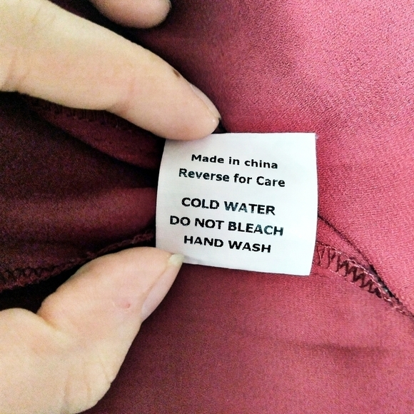 Vintage 90s Red Button Down Shirt with High-Low Hem Medium - Picture 7 of 9